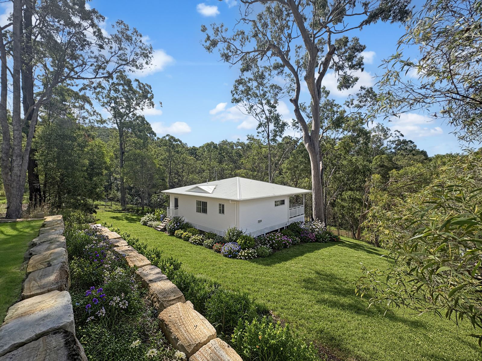 Ferny Ridge Hillside Retreat — Bonogin