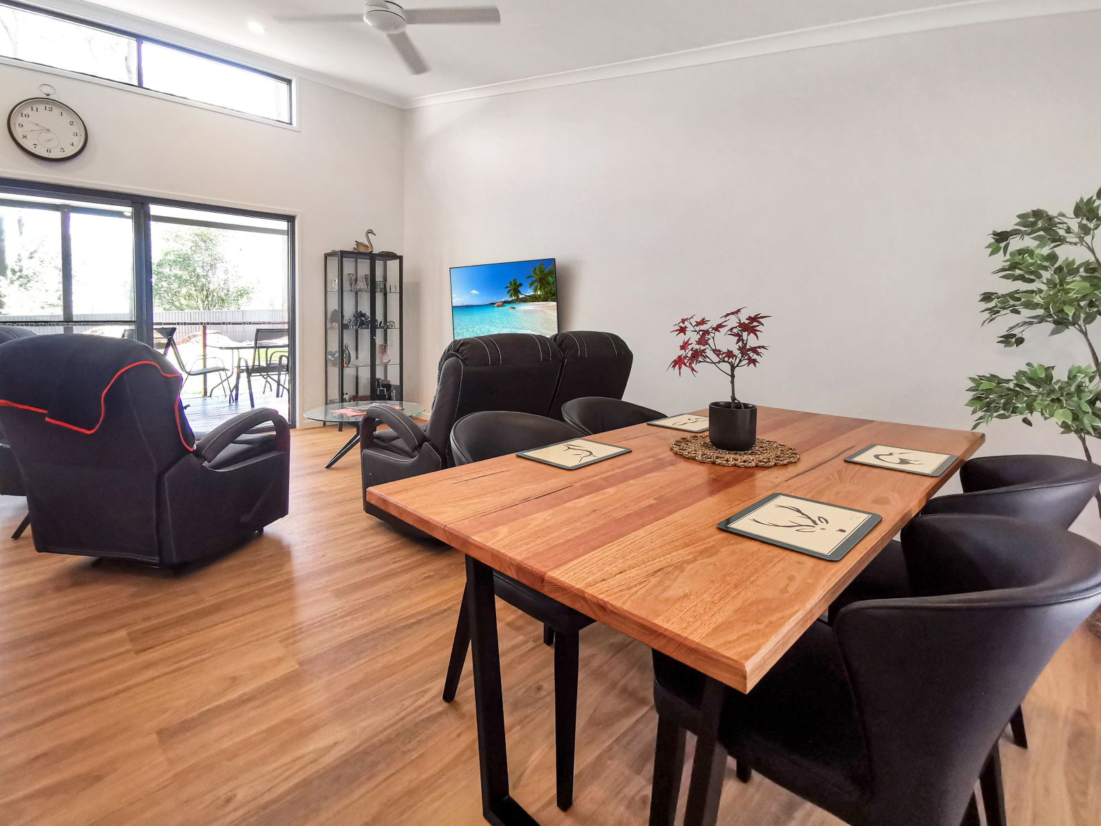 Stapylton Acreage Small Home — Stapylton